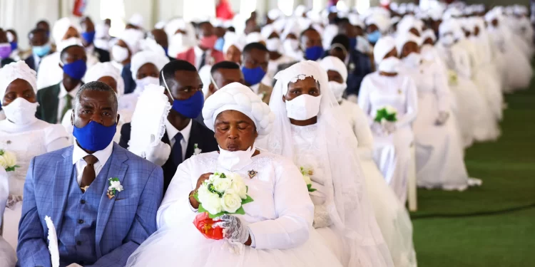 South Africa: Over 800 couples tie the knot on Easter Sunday
