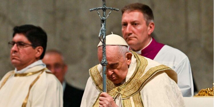 Pope Francis, back from illness, expected for Easter Mass